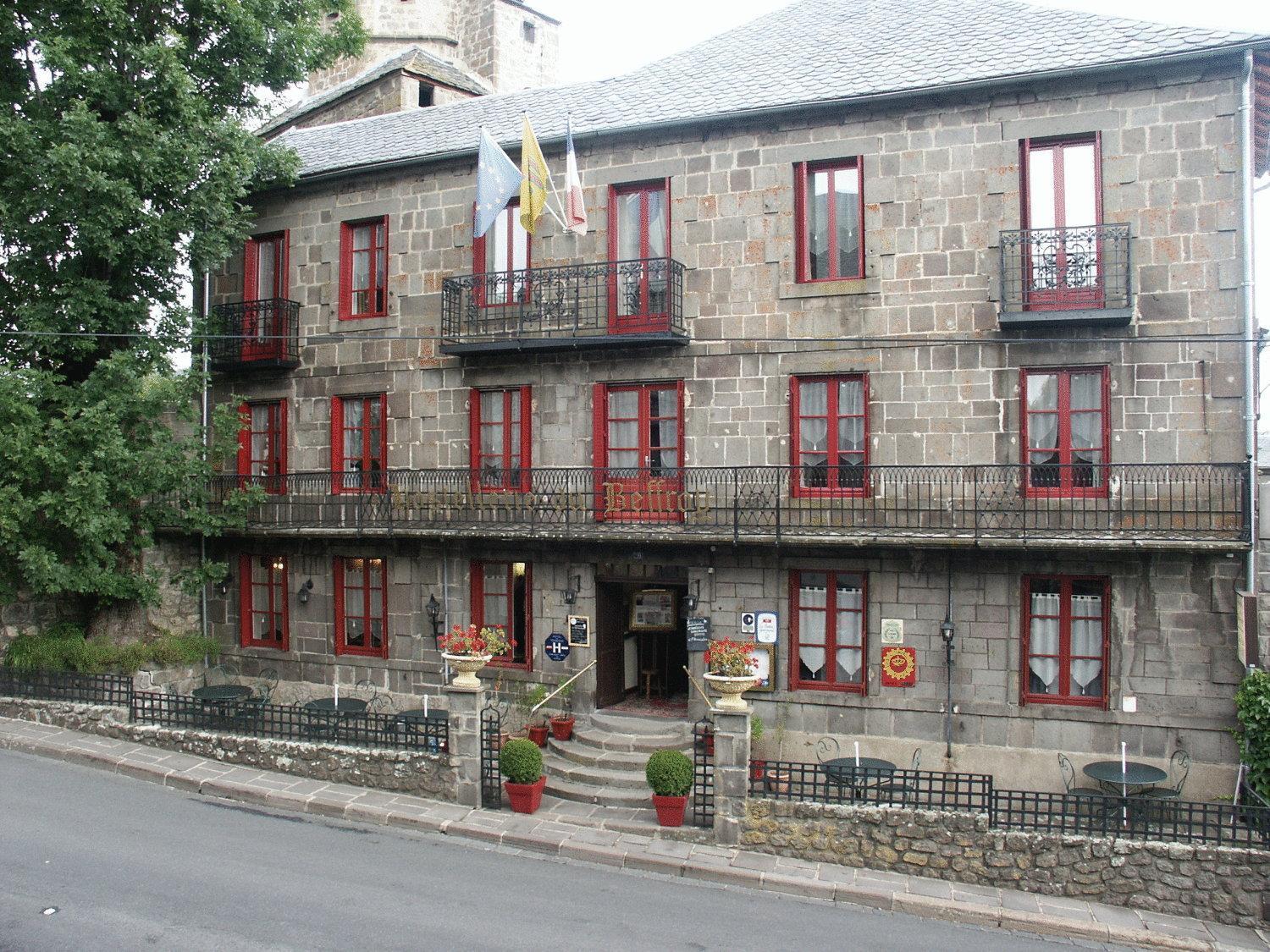 Hostellerie Du Beffroy Besse-et-Saint-Anastaise Exterior photo