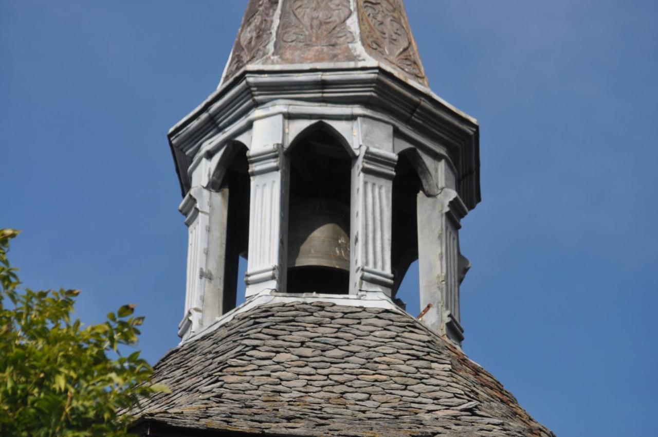 Hostellerie Du Beffroy Besse-et-Saint-Anastaise Exterior photo